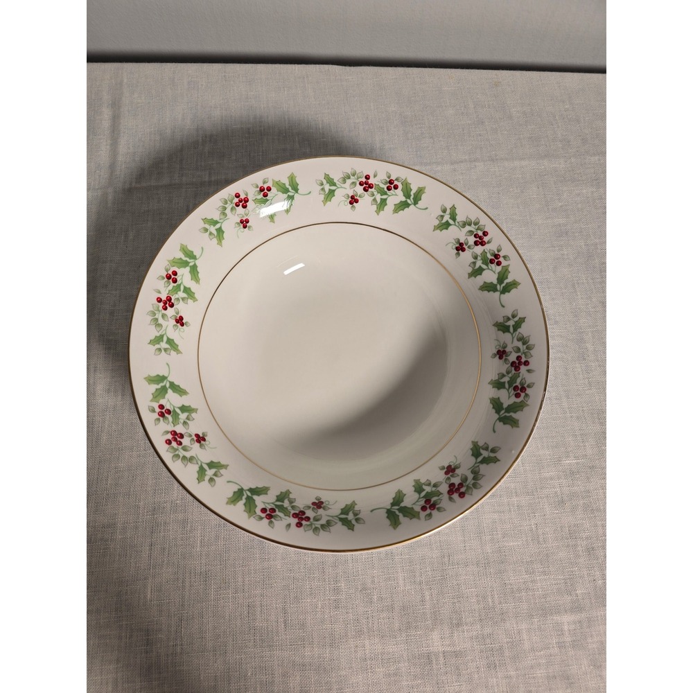 Gibson Everyday China Soup Salad Bowl Holly Berry Gold Trim 8.5"